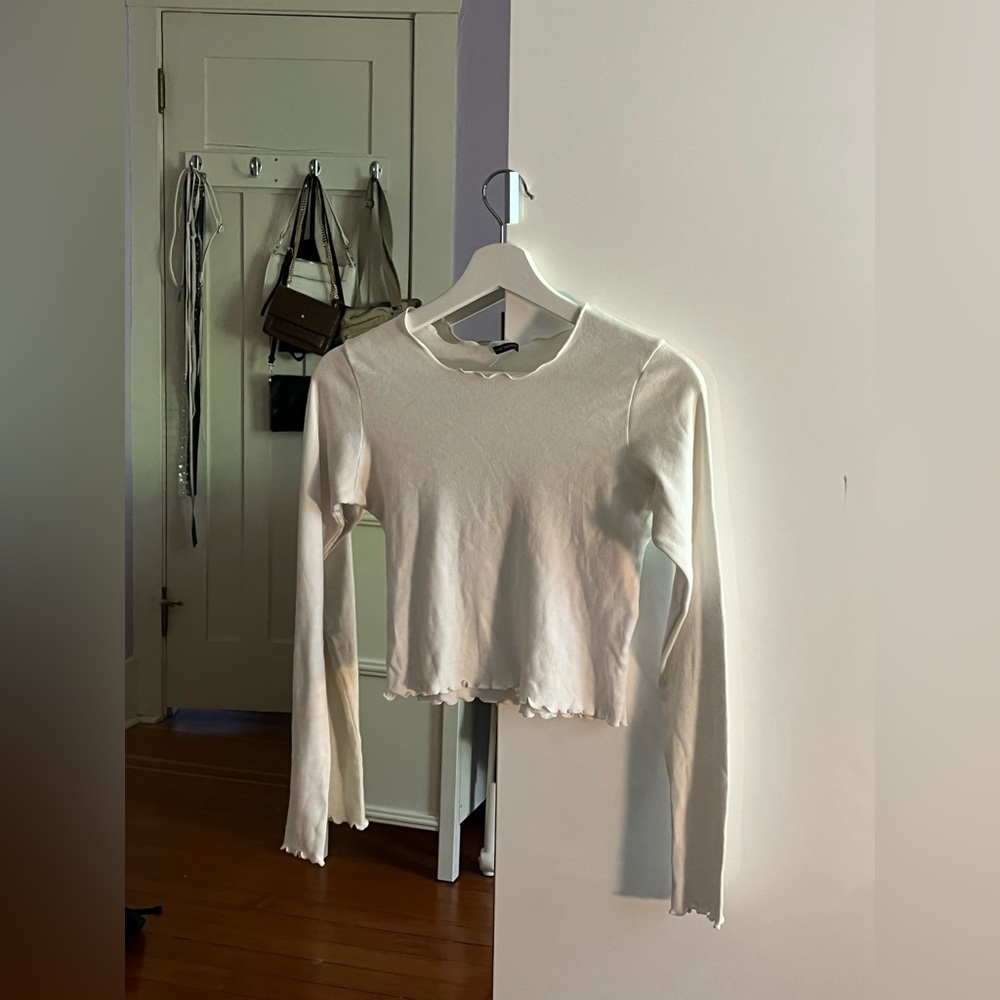 Brandy Melville White Long-Sleeved Winn Top